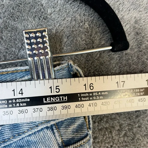 NEW! Abercrombie & Fitch The Barrel Jean Mid Rise 29 W 24 L Short Light Wash - Picture 7 of 16